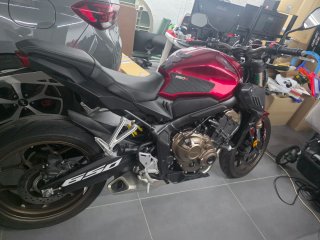 Honda CB 650R Negra/Roja
