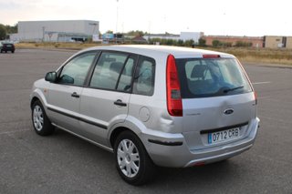 Ford Fusion 2003