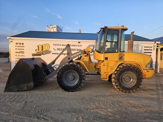 PALA CARGADORA VOLVO L45TP
