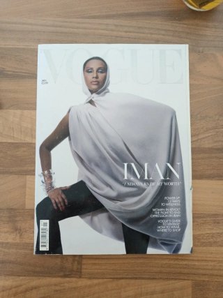 Revista British VOGUE Enero 2023 - IMAN Cover