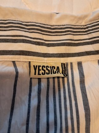 Camisa de rayas estilo arrugado