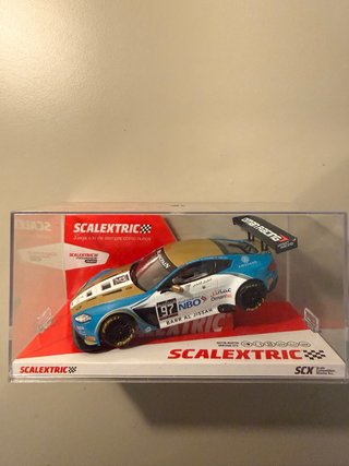 Scalextric Aston Martin Vantage GT3