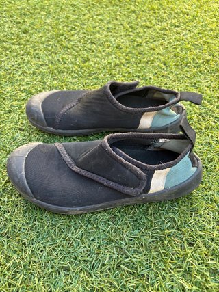 Escarpines o zapatillas de agua/piragüismo T.32-33