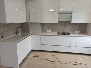 CARPINTERO, MUEBLES, PUERTAS Y SUELOS
