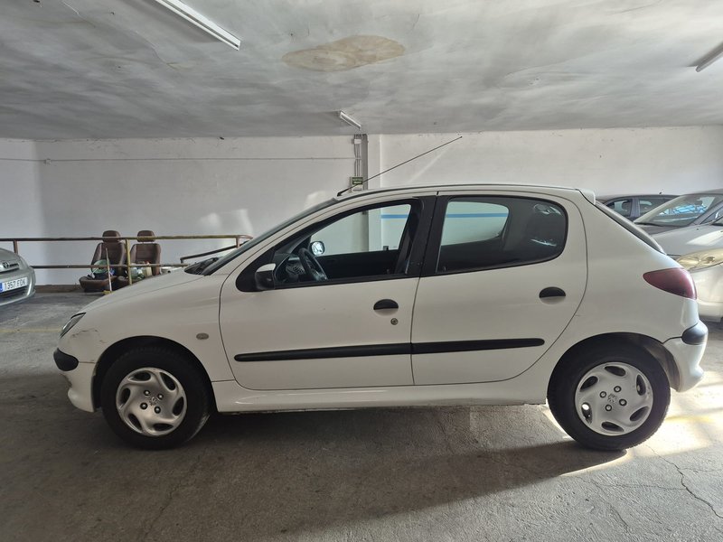 Peugeot 206 2.0 HDI XRD 2001