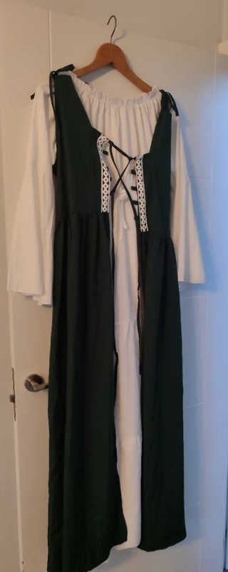 Vestido Medieval Verde y Blanco