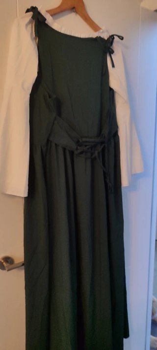 Vestido Medieval Verde y Blanco