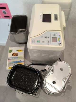 Panificadora La Cocinera con Accesorios