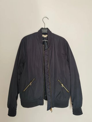 Chaqueta Bomber Negra Pull&Bear Talla M