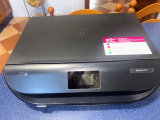 Impresora HP Envy 5010 con muy poco uso