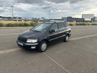 Mitsubishi Space Wagon 1999