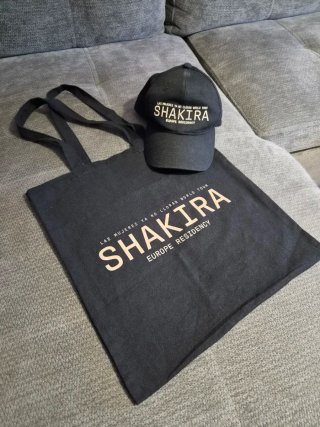 Set Bolso y Gorra Shakira