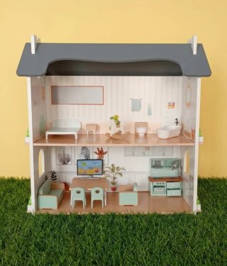 Casita de Muñecas de Madera