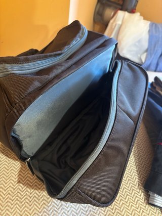 Neceser de viaje Premium - Sele. Jesus del Pozo