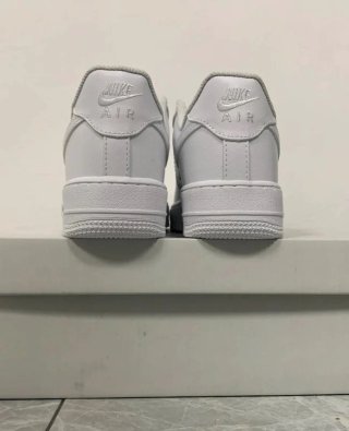 Nike Air Force 1 Low '07 Talla 43
