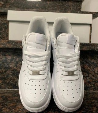 Nike Air Force 1 Low '07 Talla 43