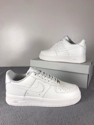 Nike Air Force 1 Low '07 Talla 42