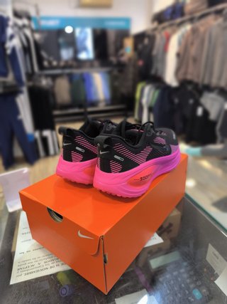 Zapatillas Nike Vomero 18 Mujer