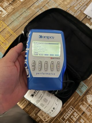 Electroestimulador Compex Performance