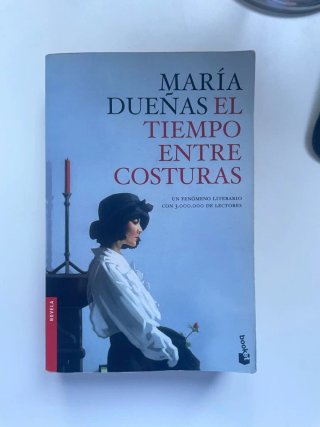 Novela, "El Tiempo entre Costuras".
