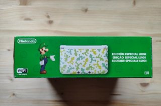Nintendo 3DS XL Luigi Special Edition