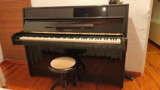 Piano Vertical Yamaha