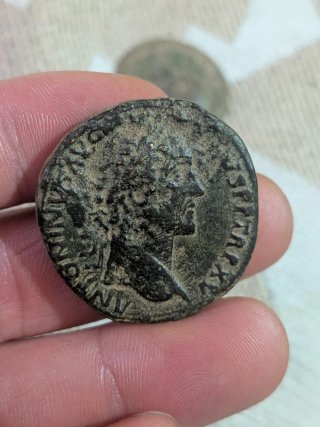 Moneda Romana de Antonio Pío Sestercio.