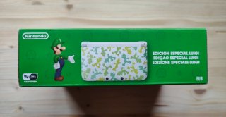 Nintendo 3DS XL Luigi Special Edition