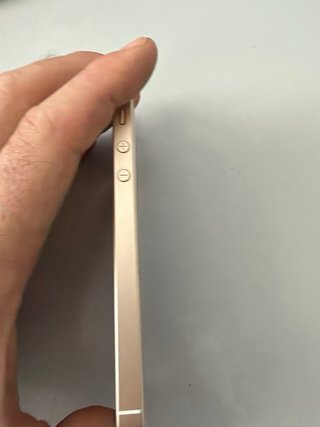 iPhone SE 16GB Gold Apple