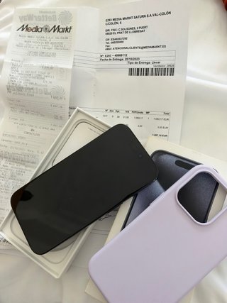 iPhone 15 Pro Azul - Excelente Estado