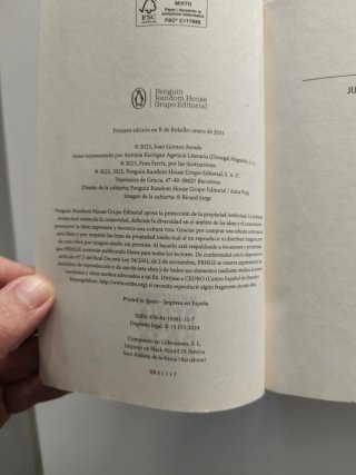 Libro Todo vuelve Juan Gómez-Jurado