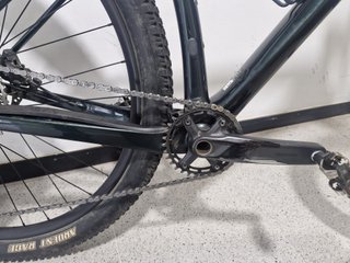 Bicicleta Scott Scale 930 Carbono