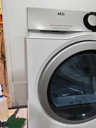 Secadora AEG 8kg Bomba Calor Condensación