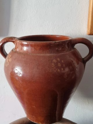 Olla de barro antigua
