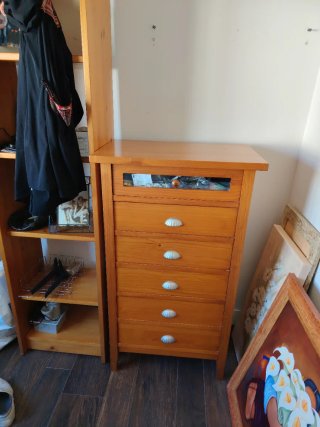 Cajonera de madera con 6 cajones