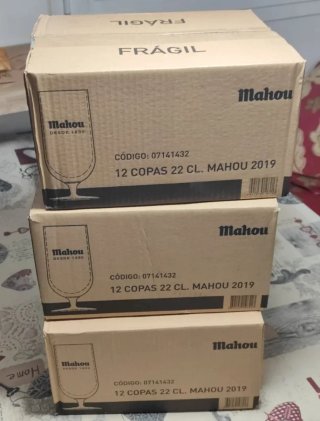 Caja 12 copas Mahou, publicidad. 22 cl.
