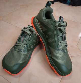 Zapatillas Trail Altra Verde y Naranja