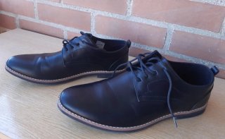 Zapatos negros de vestir
