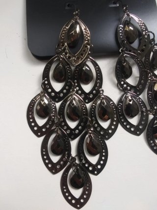 Pendientes largos Blanco hojas y piedrecitas