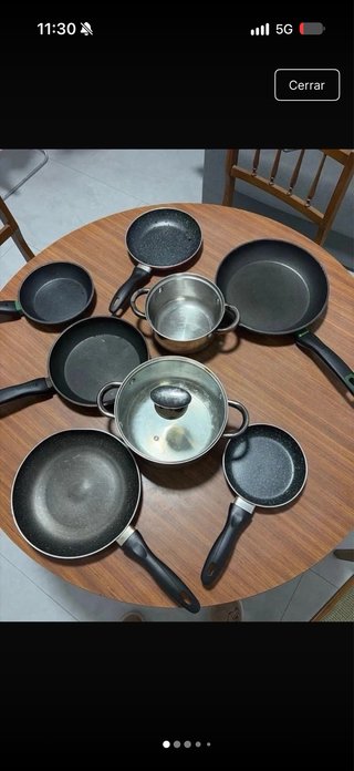 Juego de ollas y sartenes