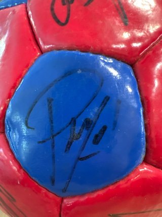 Balón Fimado por 18 jugadoresdel FC Barcelona 2003