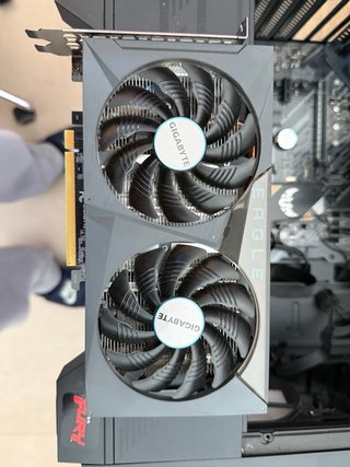 Tarjeta Gráfica Gigabyte RTX 3050 8GB
