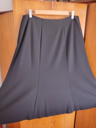 Falda Negra Mark&Spencer.
