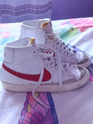 Zapatillas Nike Blazer Blancas y Rojas