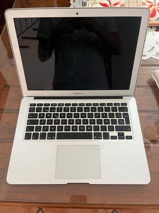 MacBook Air 13” 128GB (2017) con cargador