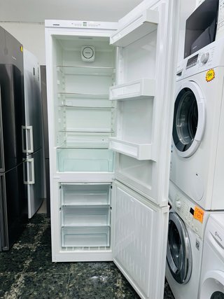 Nevera Liebherr Blanca