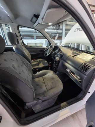 Peugeot Partner 2002
