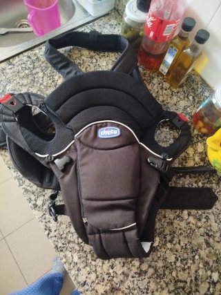 Mochila Portabebés Chicco Negra