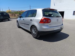 Volkswagen Golf Plata