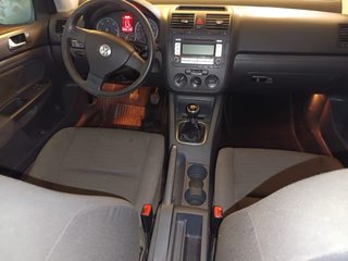 Volkswagen Golf Plata
